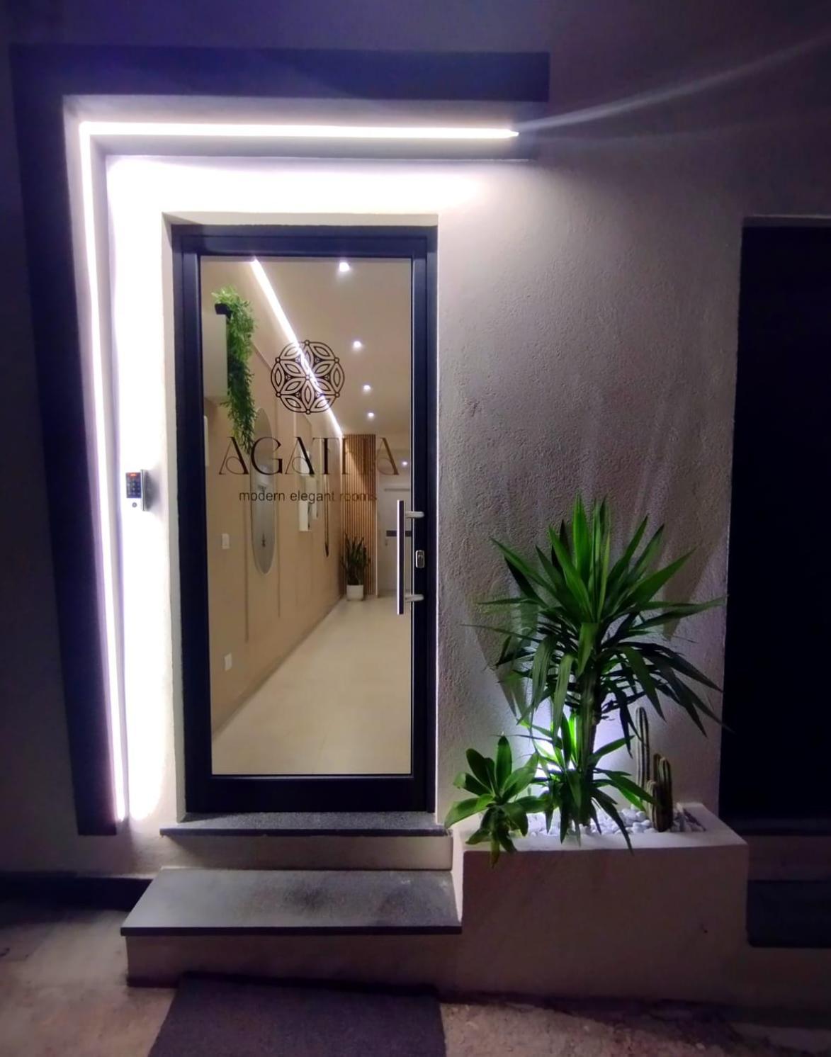 Agatha Modern Elegant Rooms Sant'Agata di Militello Exterior photo